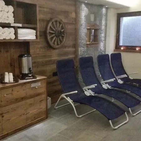 Cusini Aparthotel 3*