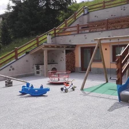 Hotel apartamentowy Cusini Livigno