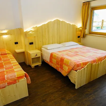 Hotel apartamentowy Cusini