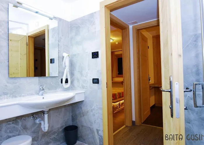 Aparthotel Baita Cusini 3*
