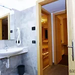 アパートホテル Cusini 3*