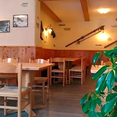 Cusini Lägenhetshotell Livigno