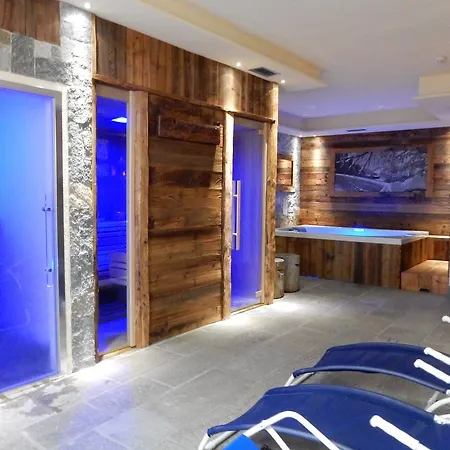 Cusini Aparthotel