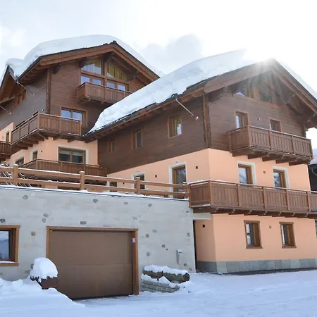 Aparthotel Cusini 3*