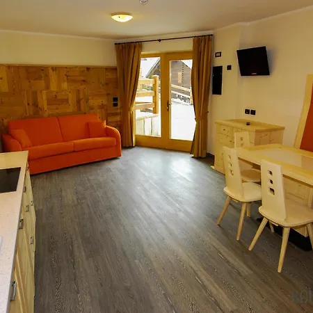Cusini Aparthotel 3*